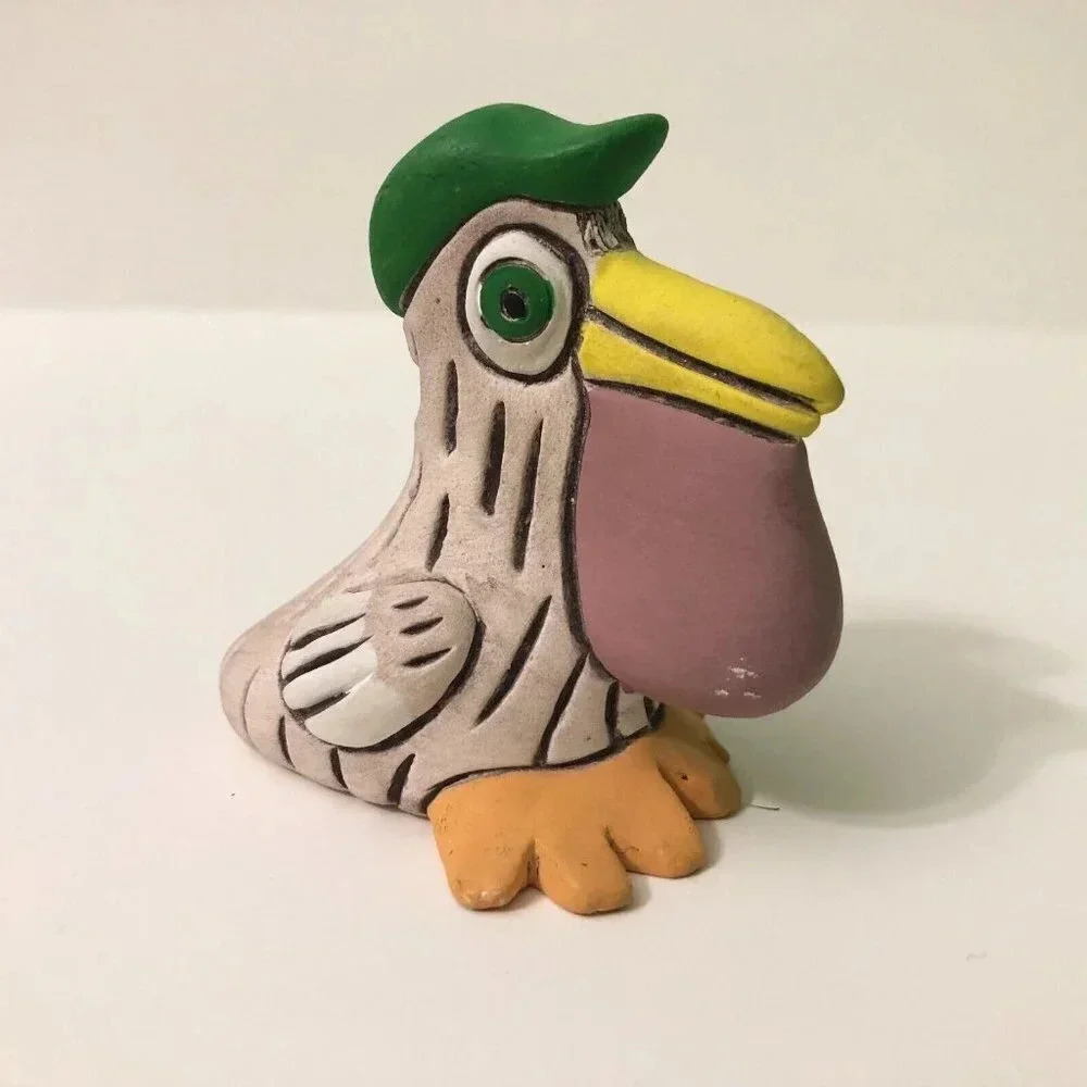 Vtg Artesania Rinconada Pottery Bird 3 Inch Tall Figurine